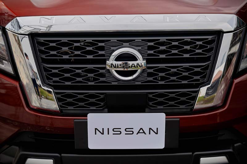 Nissan Navara: Giá xe bán tải nhập Thái Lan, chi phí lăn bánh mới nhất 2022